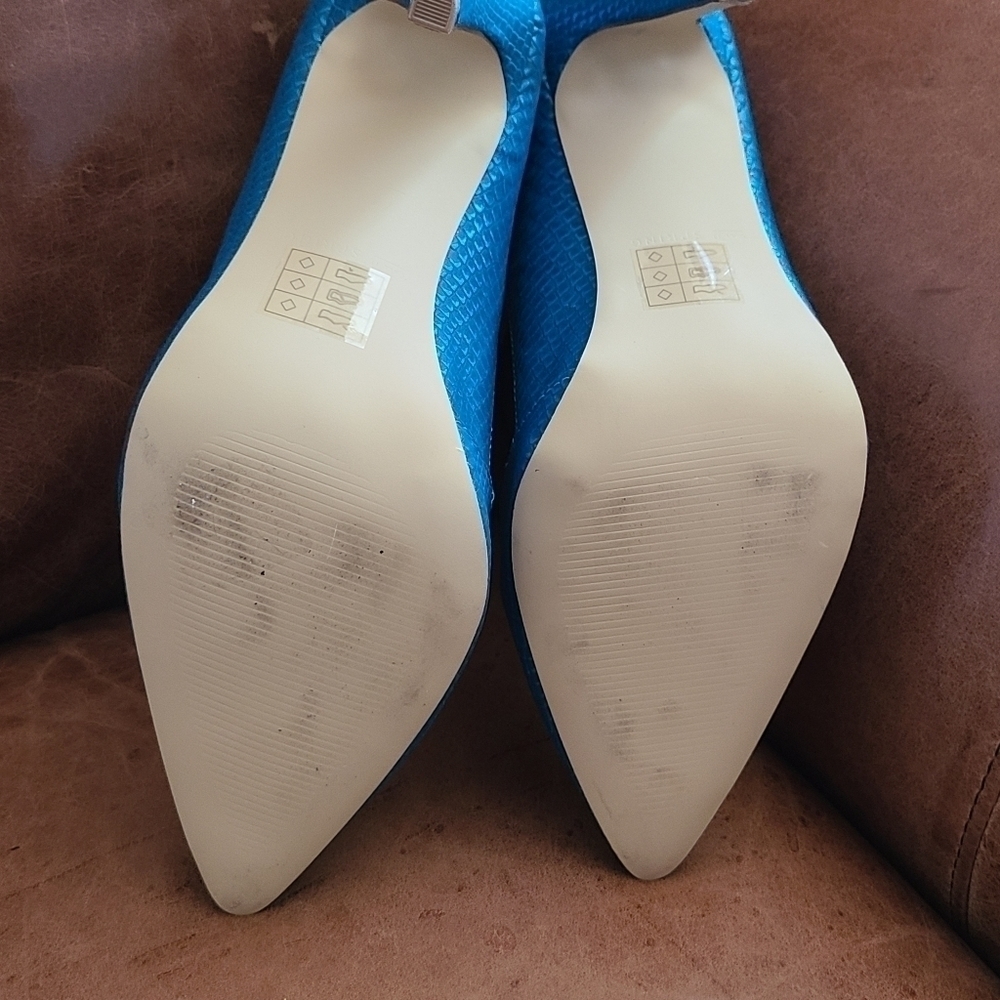 Call It Spring Mermaid Stiletto Heels with Blue Scale Mermaid Print, Size 9 - Picture 9 of 10